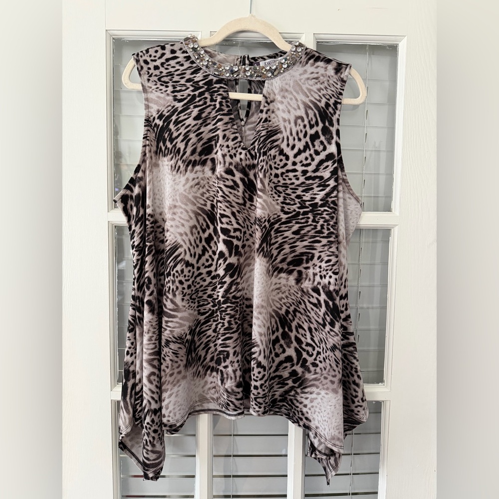 Jennifer Lopez Women’s 1X Leopard Embellished Keyhole Swing Tank |‎ SKU 0205